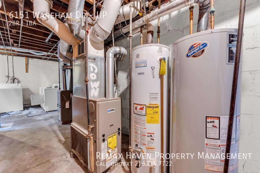 6151 Wareham Dr. UP, Parma - Spacious 2 bed 1 bath multi-family home! property image