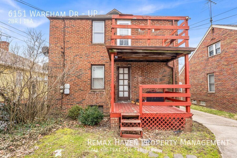 6151 Wareham Dr. UP, Parma - Spacious 2 bed 1 bath multi-family home! property image