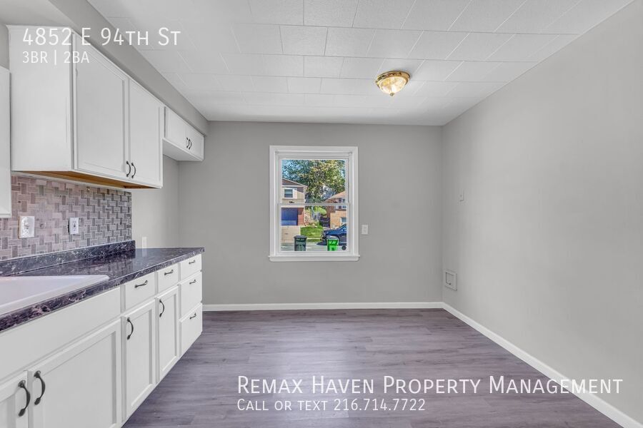 4852 E 94th St, Garfield Heights - Spacious 3-bed 1.5 -bath single-family home! property image