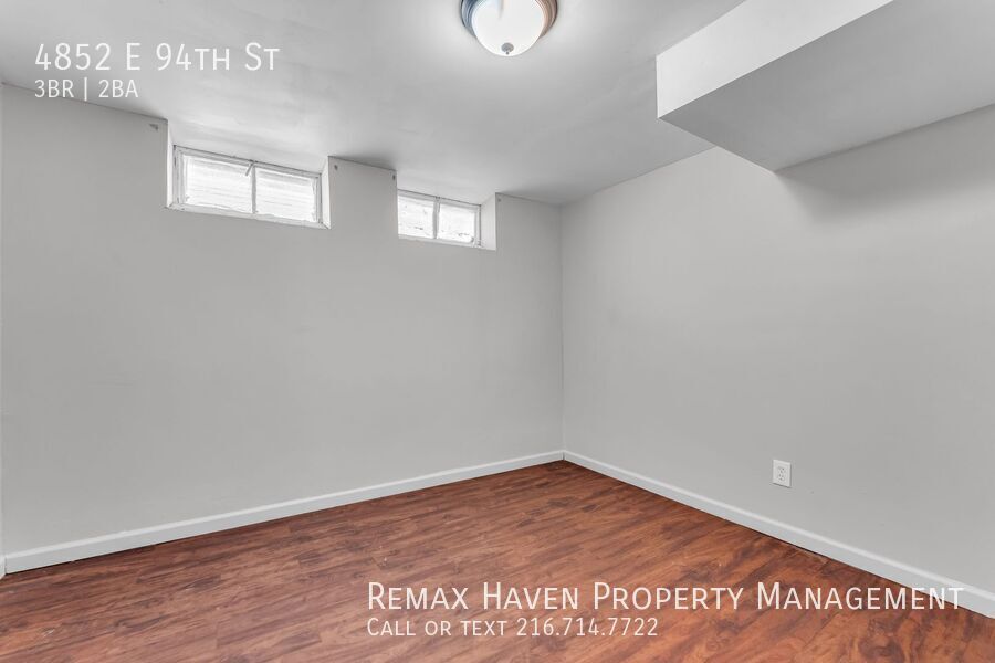 4852 E 94th St, Garfield Heights - Spacious 3-bed 1.5 -bath single-family home! property image