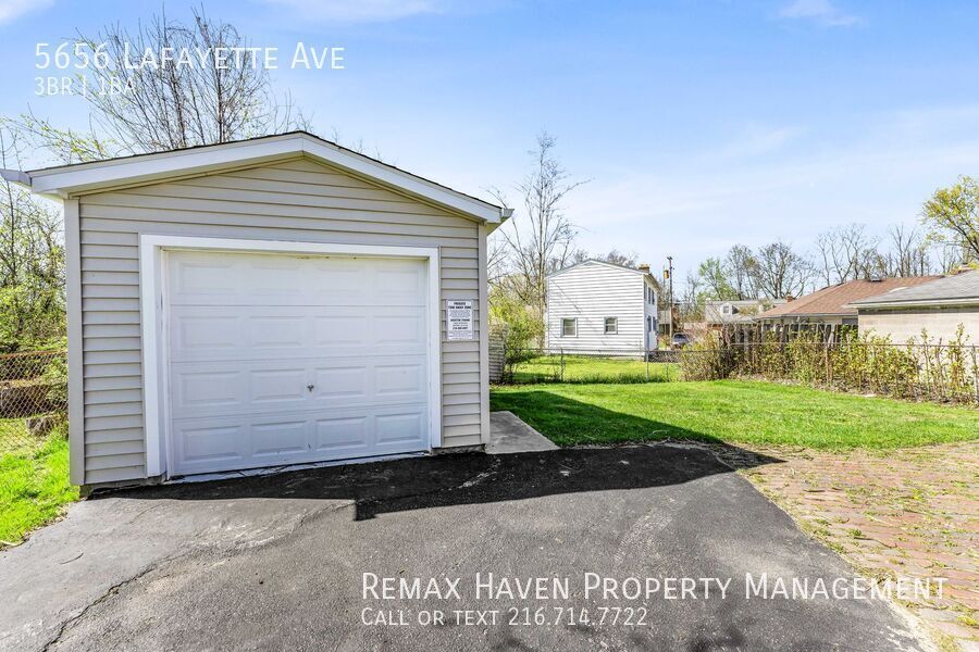 5656 Lafayette Ave, Maple Heights - Spacious 3-bed 1-bath single-family home! property image