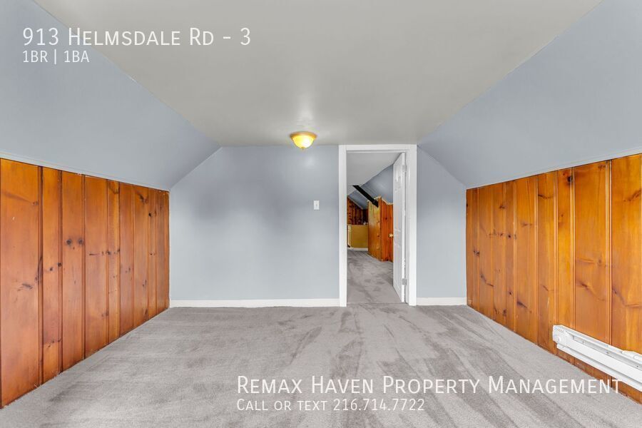 915 Helmsdale Rd | Unit 3, Cleveland Heights- Spacious 1 bed 1 bath multi-family home! property image