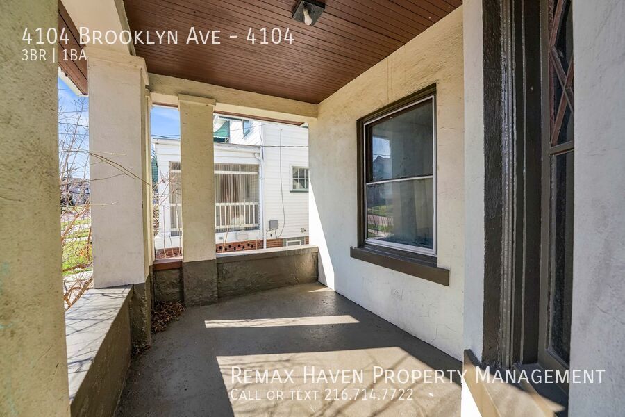 4104 Brooklyn Ave | Left Side, Cleveland - Spacious 3-bed 1-bath multi-family home! property image