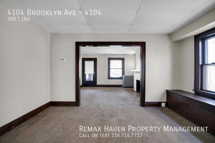 4104 Brooklyn Ave | Left Side, Cleveland - Spacious 3-bed 1-bath multi-family home! property image