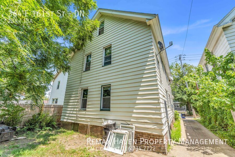 364 E 161st St | DN, Cleveland - Spacious 2 bed 1 bath multi-family home! property image