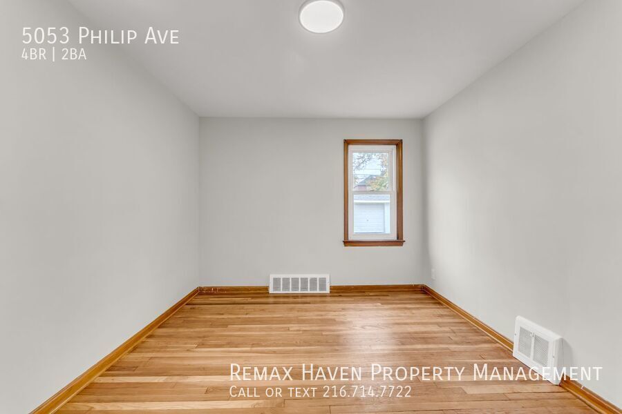 5053 Philip Ave, Maple Heights - Spacious 4-bed 2-bath single-family home! property image