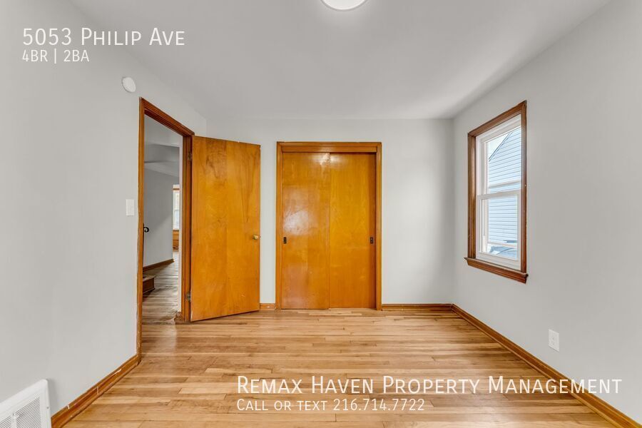 5053 Philip Ave, Maple Heights - Spacious 4-bed 2-bath single-family home! property image