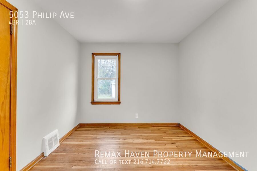 5053 Philip Ave, Maple Heights - Spacious 4-bed 2-bath single-family home! property image