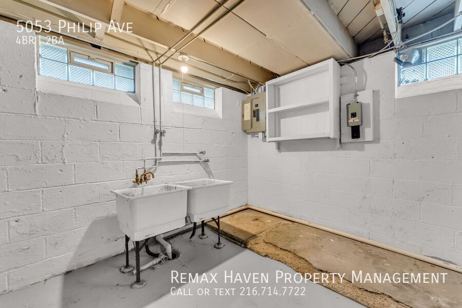 5053 Philip Ave, Maple Heights - Spacious 4-bed 2-bath single-family home! property image