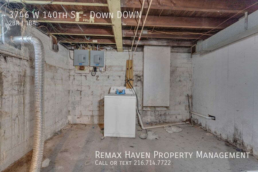 3746 W 140th St | DN, Cleveland - Spacious 2-bed 1-bath multi-family home! property image