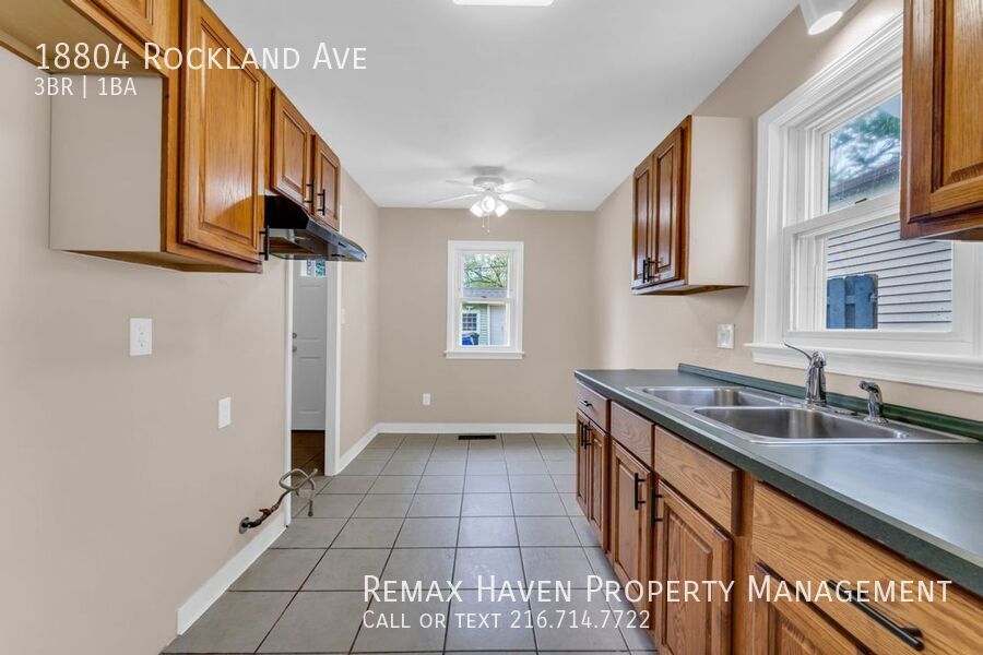 18804 Rockland Ave, Cleveland - Spacious 3-bed 1-bath single-family home! property image