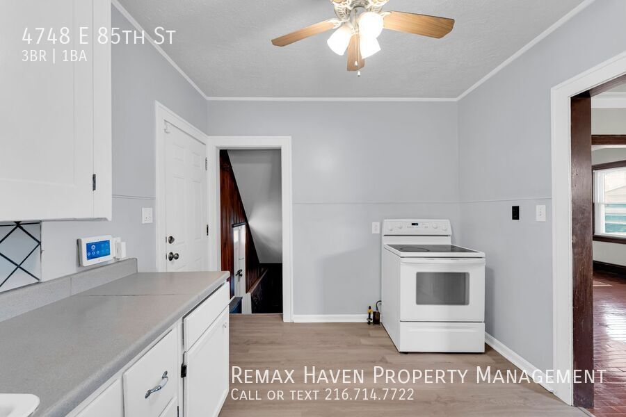 4748 E 85th St, Garfield Heights - Spacious 3-bed 1-bath single-family home! property image