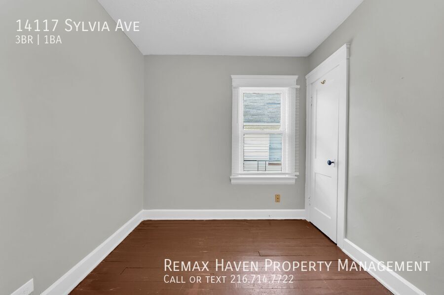 14117 Sylvia Ave, Cleveland - Spacious 3-bed 1-bath single-family home! property image
