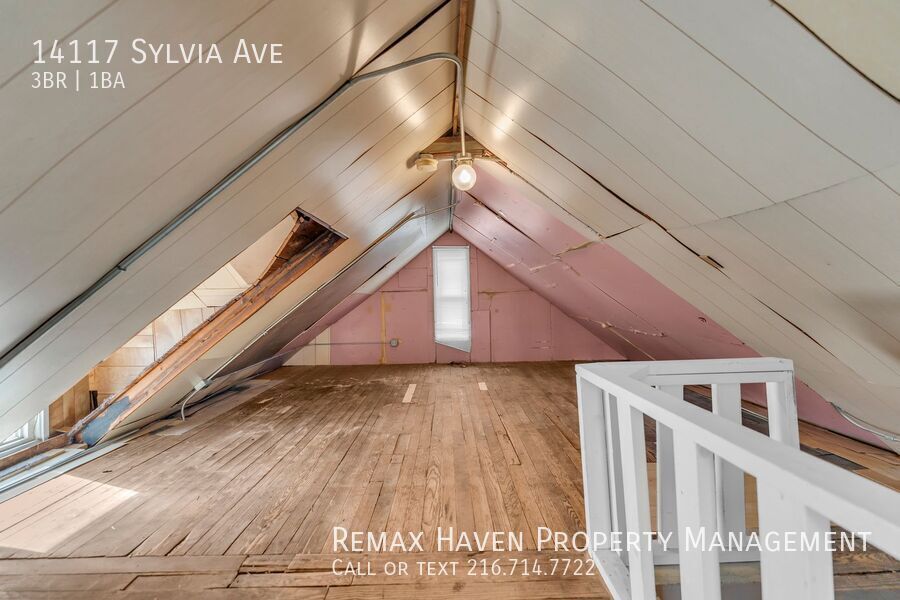 14117 Sylvia Ave, Cleveland - Spacious 3-bed 1-bath single-family home! property image