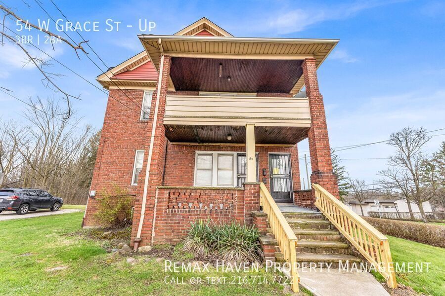 54 W Grace St | UP, Bedford - Spacious 3-bed 2-bath multi-family home! property image