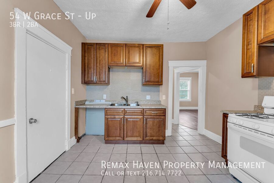 54 W Grace St | UP, Bedford - Spacious 3-bed 2-bath multi-family home! property image