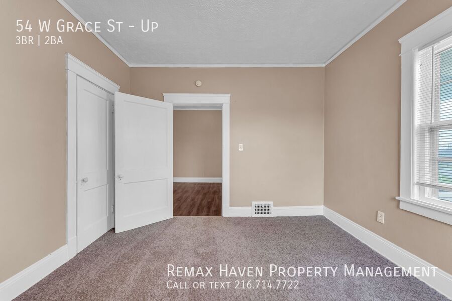 54 W Grace St | UP, Bedford - Spacious 3-bed 2-bath multi-family home! property image