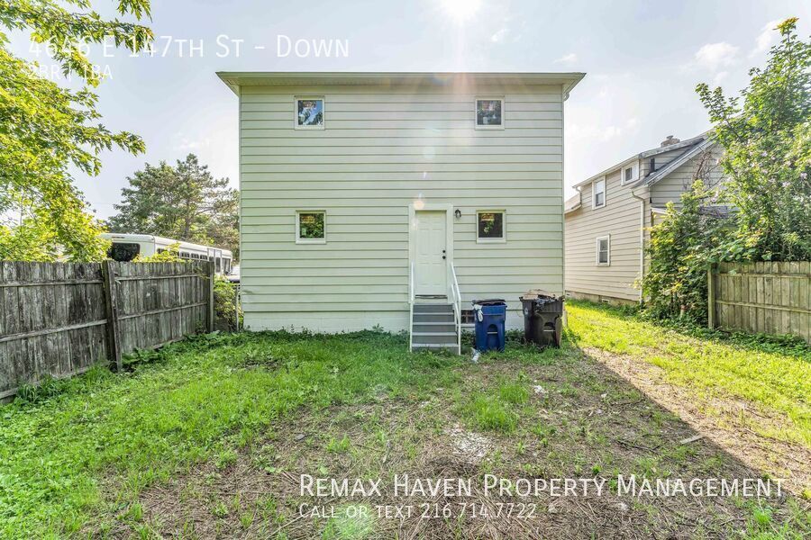 4646 E 147th St | DN, Cleveland - Spacious 2-bed 1-bath multi-family home! property image
