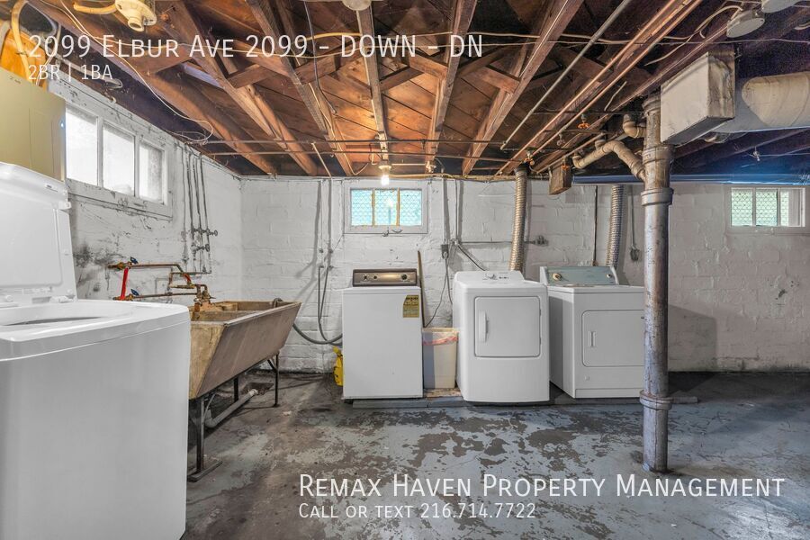 2099 Elbur | DN, Lakewood - Spacious 2-bed 1-bath multi-family home! property image