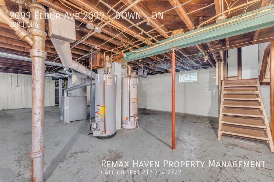 2099 Elbur | DN, Lakewood - Spacious 2-bed 1-bath multi-family home! property image