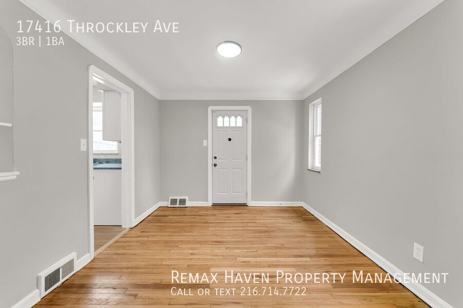 17416 Throckley Ave, Cleveland - Spacious 3-bed 1-bath single-family home! property image