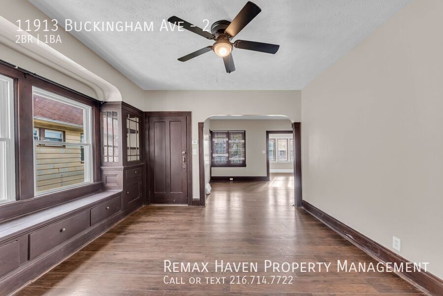 11913 Buckingham Ave | UP, Cleveland - Spacious 2-bed 1-bath multi-family home! property image