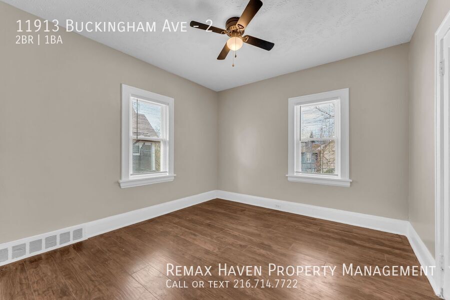 11913 Buckingham Ave | UP, Cleveland - Spacious 2-bed 1-bath multi-family home! property image