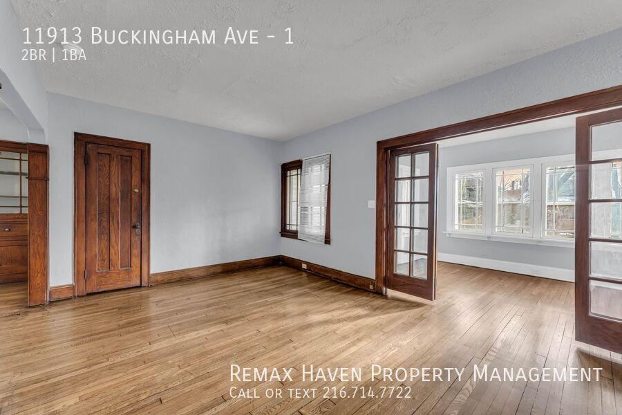 11913 Buckingham Ave | DN, Cleveland - Spacious 2-bed 1-bath multi-family home! property image