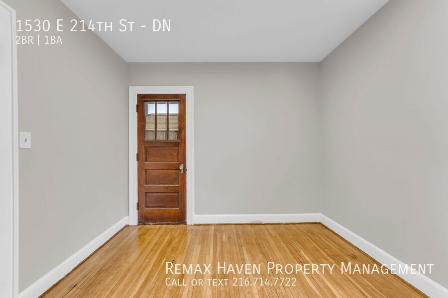 1530 E 214th St | DN, Euclid - Spacious 2-bed 1-bath multi-family home!  property image