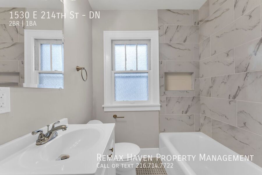 1530 E 214th St | DN, Euclid - Spacious 2-bed 1-bath multi-family home!  property image