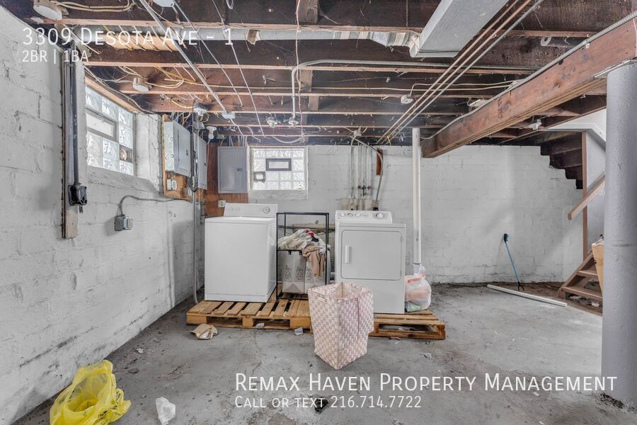 3309 Desota Ave | Unit 1, Cleveland Heights - Spacious 2-bed 1-bath multi-family home!  property image