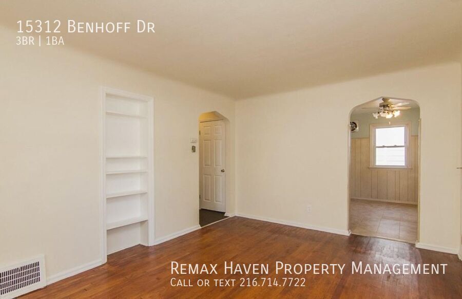 15312 Benhoff Dr, Maple Heights - Spacious 3-bed 1-bath single-family home! property image