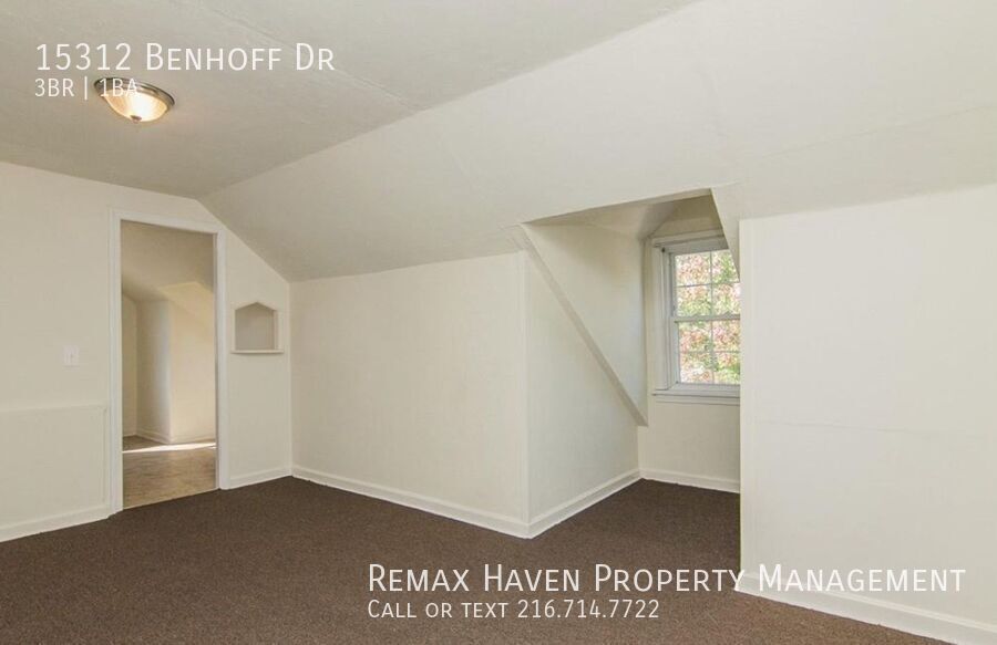 15312 Benhoff Dr, Maple Heights - Spacious 3-bed 1-bath single-family home! property image