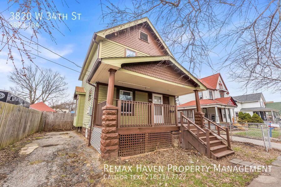 3820 W 34th St, Cleveland - Spacious 3-bed 1-bath single-family home! property image
