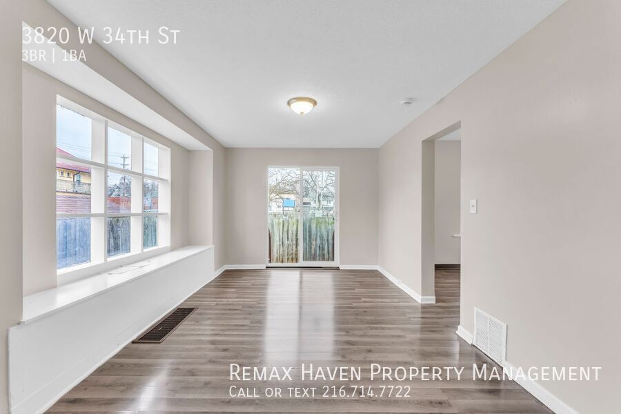 3820 W 34th St, Cleveland - Spacious 3-bed 1-bath single-family home! property image