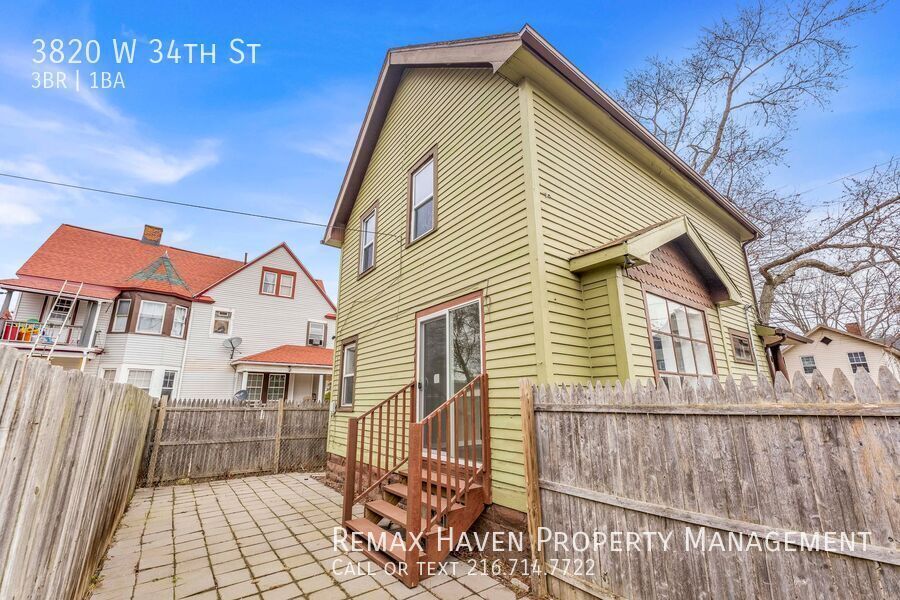 3820 W 34th St, Cleveland - Spacious 3-bed 1-bath single-family home! property image