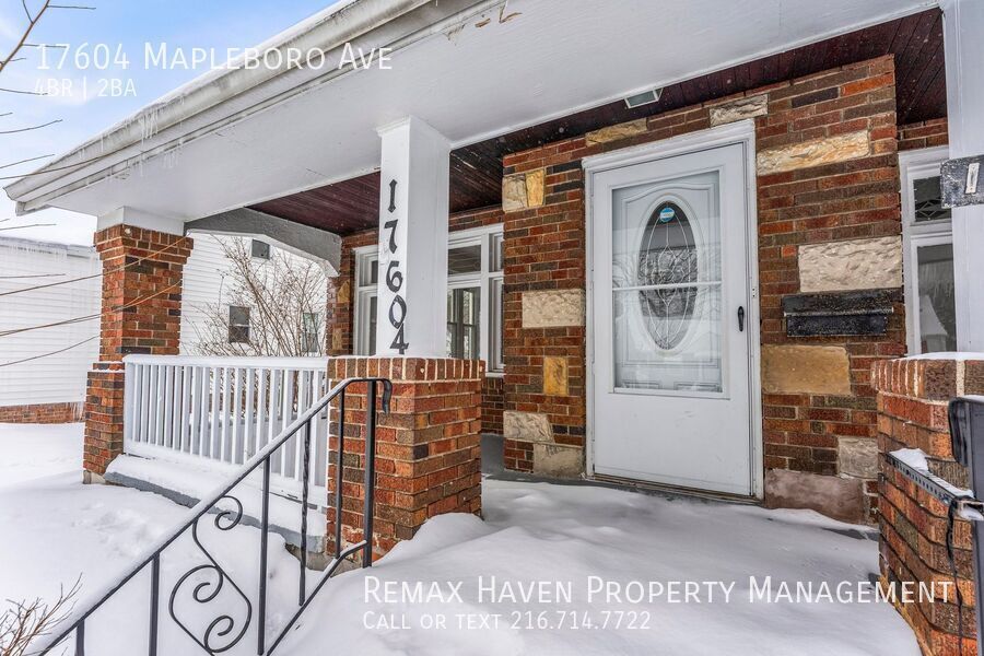 17604 Mapleboro Ave, Maple Heights - Spacious 4 -bed 1.5 -bath single-family home! property image