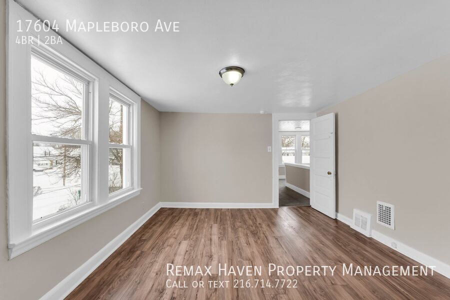 17604 Mapleboro Ave, Maple Heights - Spacious 4 -bed 1.5 -bath single-family home! property image