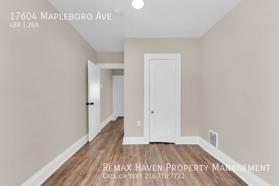 17604 Mapleboro Ave, Maple Heights - Spacious 4 -bed 1.5 -bath single-family home! property image