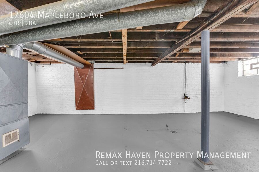 17604 Mapleboro Ave, Maple Heights - Spacious 4 -bed 1.5 -bath single-family home! property image