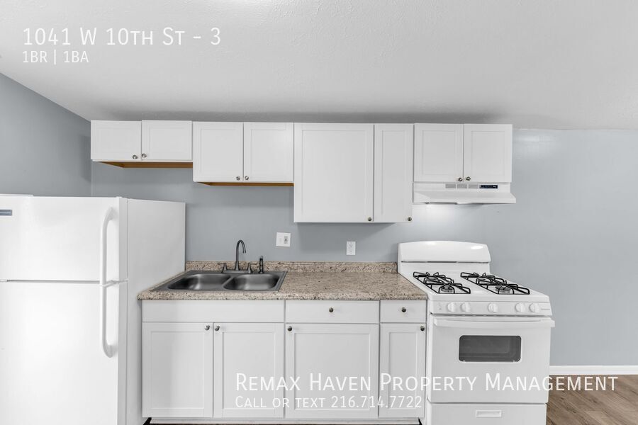 1041 W 10th St | Unit 3, Lorain - Spacious 1-bed 1-bath multi-family home!  property image