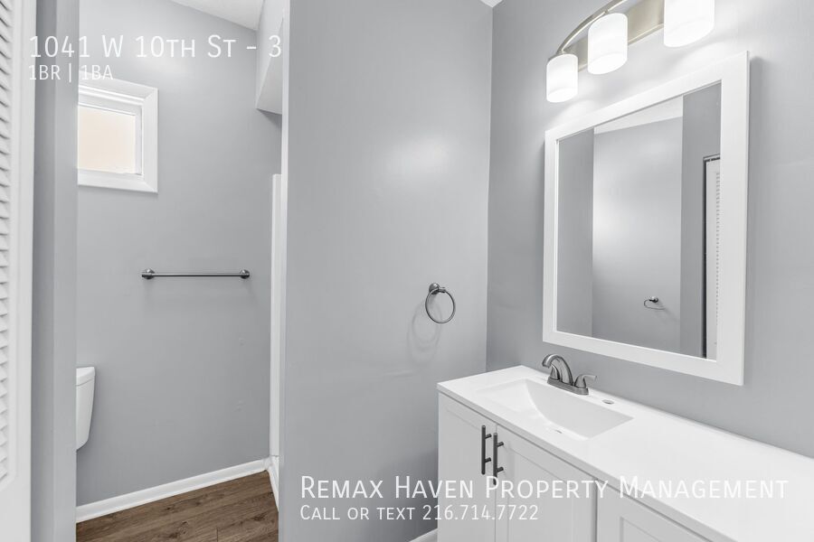 1041 W 10th St | Unit 3, Lorain - Spacious 1-bed 1-bath multi-family home!  property image