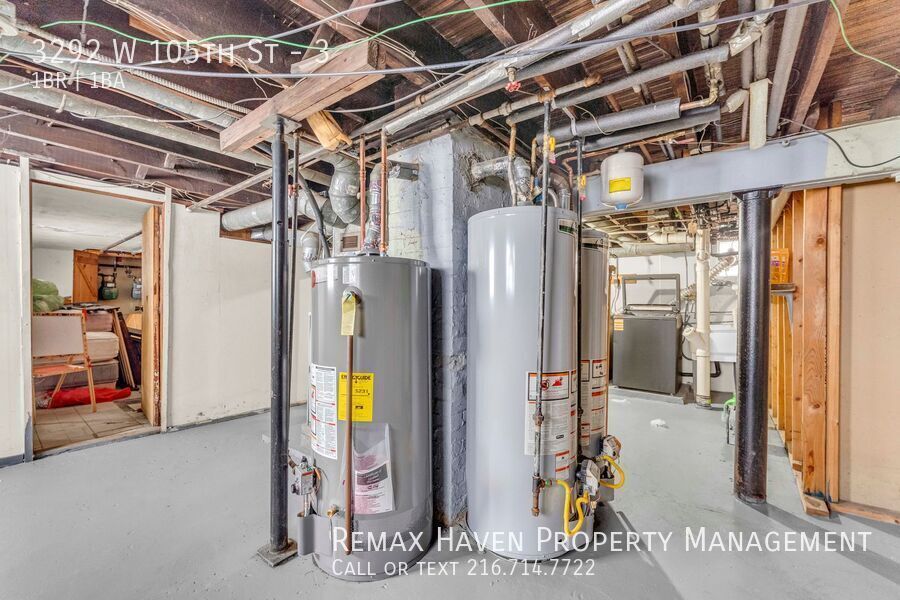 3292 W 105th St | Unit 3, Cleveland - Spacious 1-bed 1-bath multi-family home!  property image