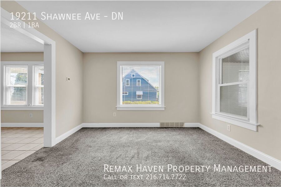 19211 Shawnee Ave | DN, Cleveland - Spacious 2 bed 1 bath multi-family home! property image