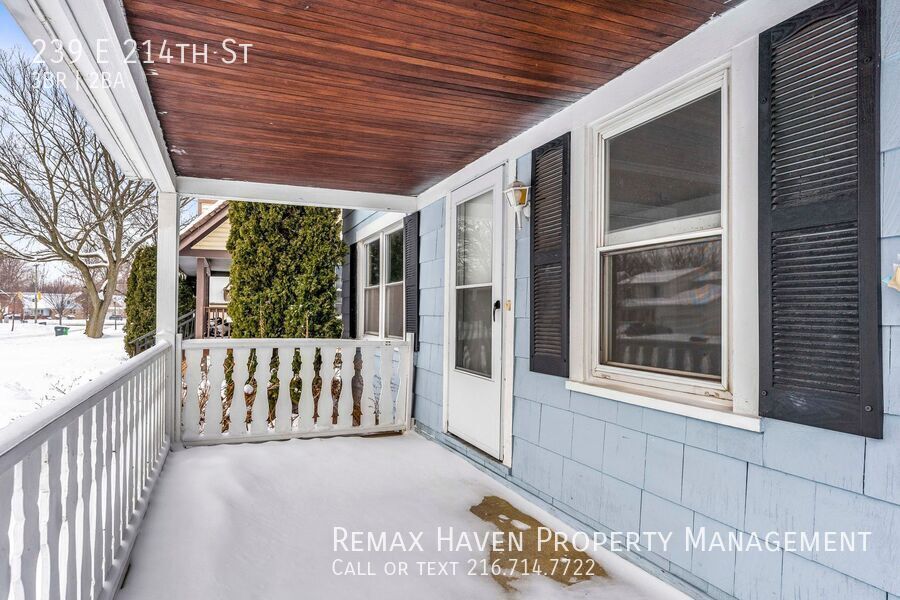 239 E 214th St, Euclid - Spacious 3-bed 2 -bath single-family home! property image