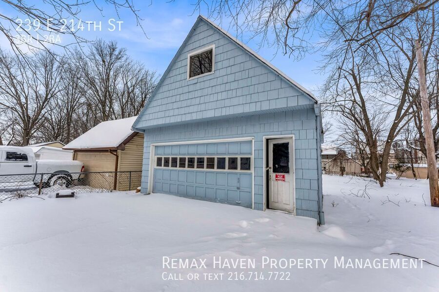 239 E 214th St, Euclid - Spacious 3-bed 2 -bath single-family home! property image