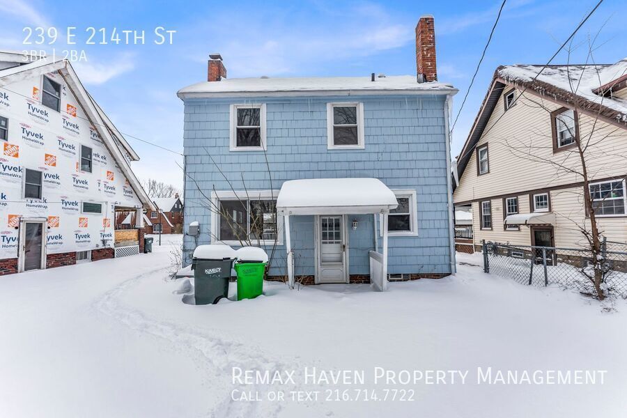 239 E 214th St, Euclid - Spacious 3-bed 2 -bath single-family home! property image