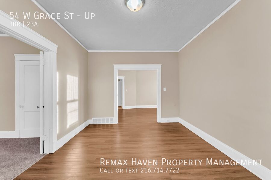 54 W Grace St | UP, Bedford - Spacious 3-bed 2-bath multi-family home! property image