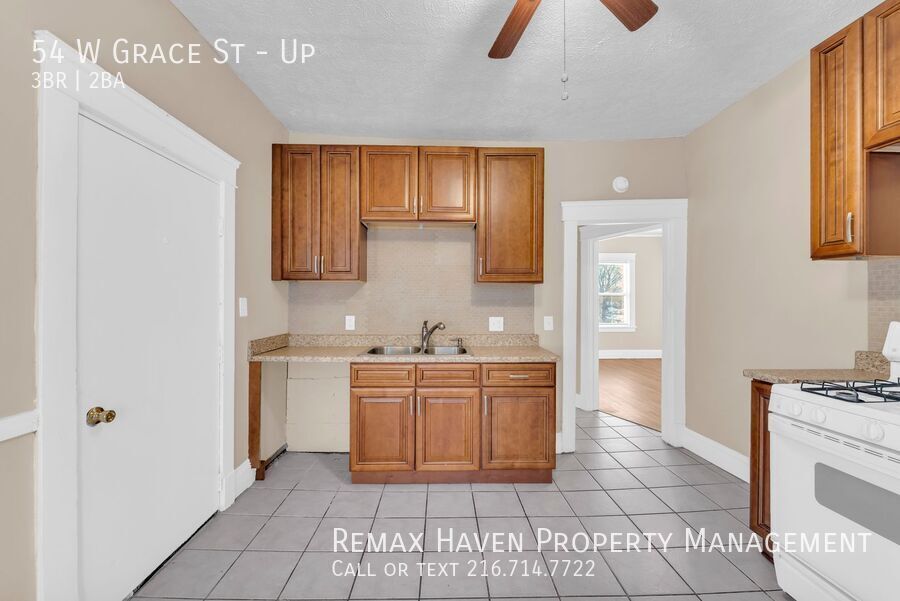 54 W Grace St | UP, Bedford - Spacious 3-bed 2-bath multi-family home! property image