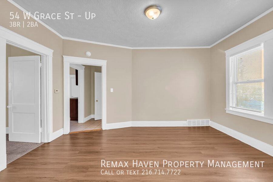 54 W Grace St | UP, Bedford - Spacious 3-bed 2-bath multi-family home! property image